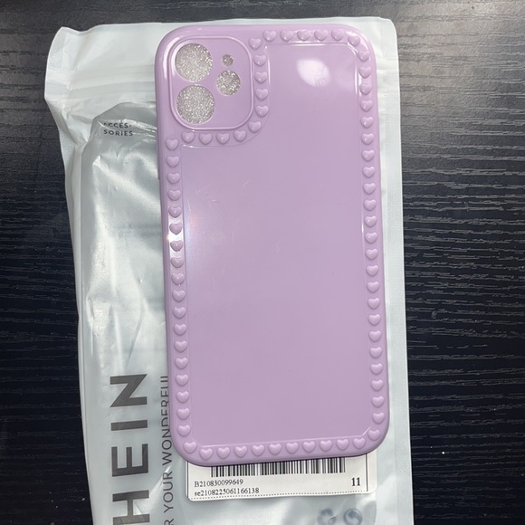 Purple Heart frame iPhone 11 case - Picture 2 of 4